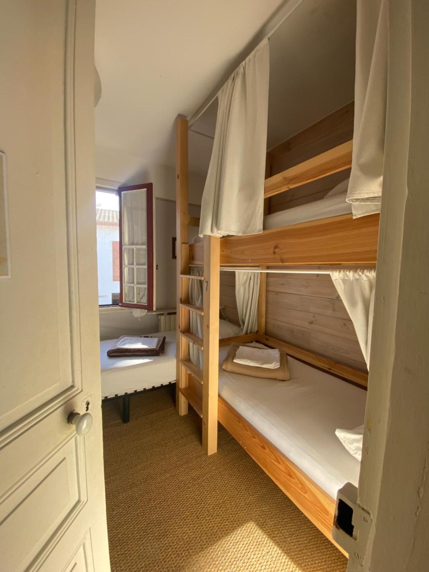 L'Escale Surf Hostel - Auberge De Jeunesse Guéthary Rom bilde