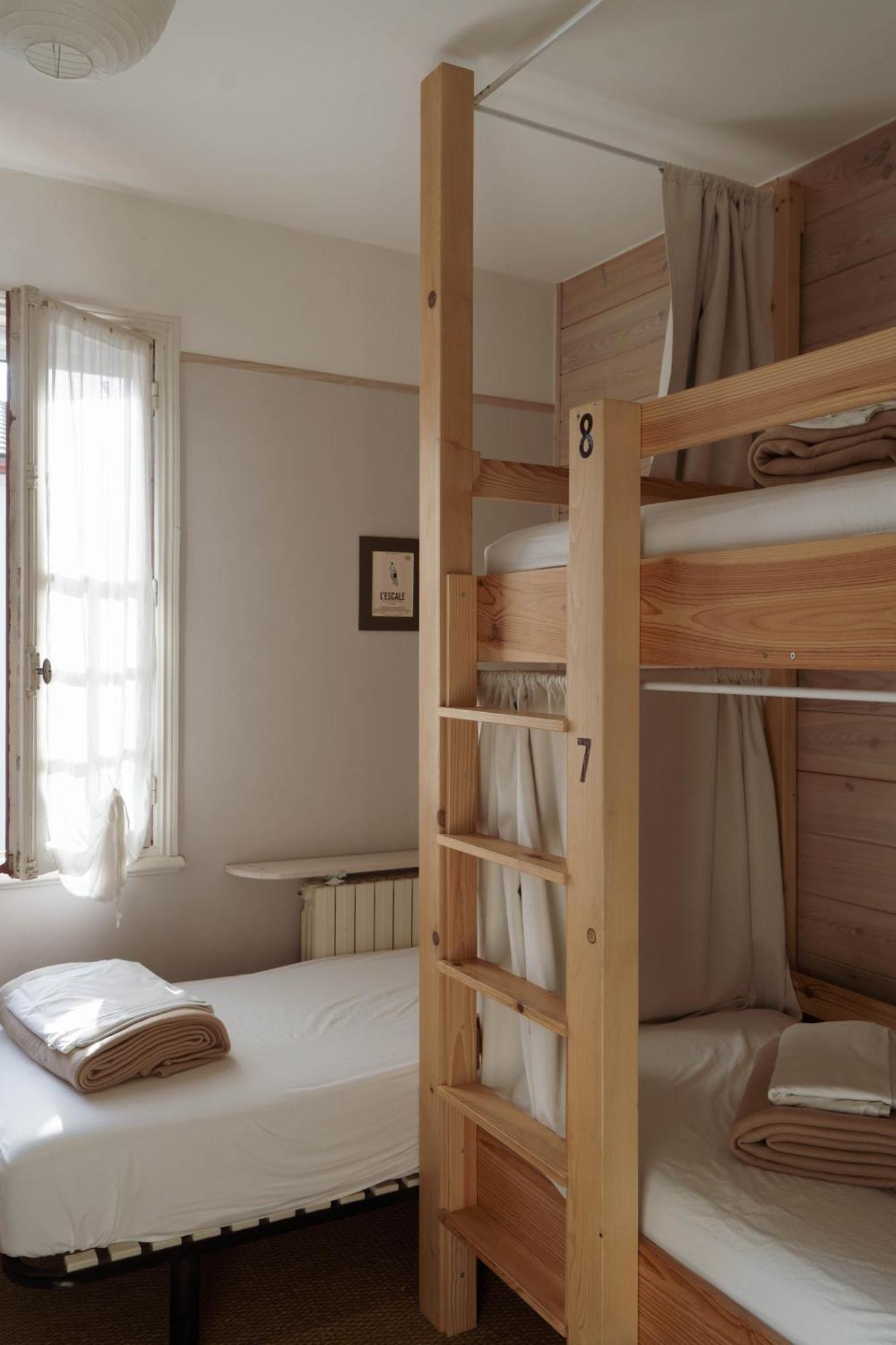L'Escale Surf Hostel - Auberge De Jeunesse Guéthary Rom bilde